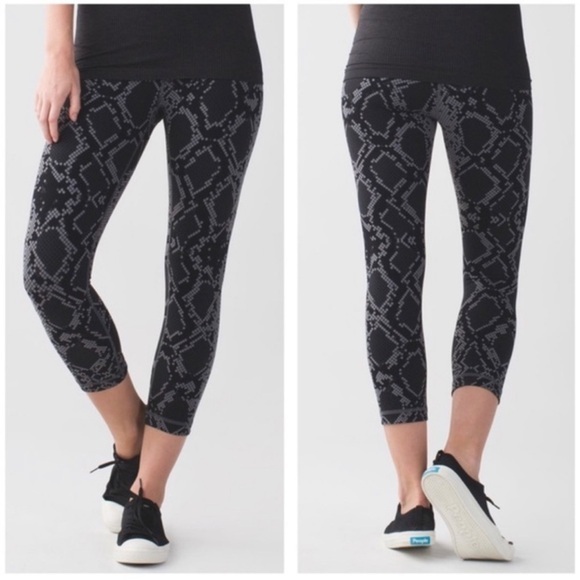 lululemon athletica Pants - Lululemon Wunder Under Crop Hi-Rise Full-On Luon
Leggings ziggy Snake Slate 6